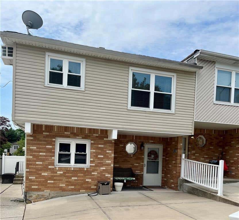 Photo of 141 Marisa Circle, Staten Island, NY 10309 (MLS # 502122)