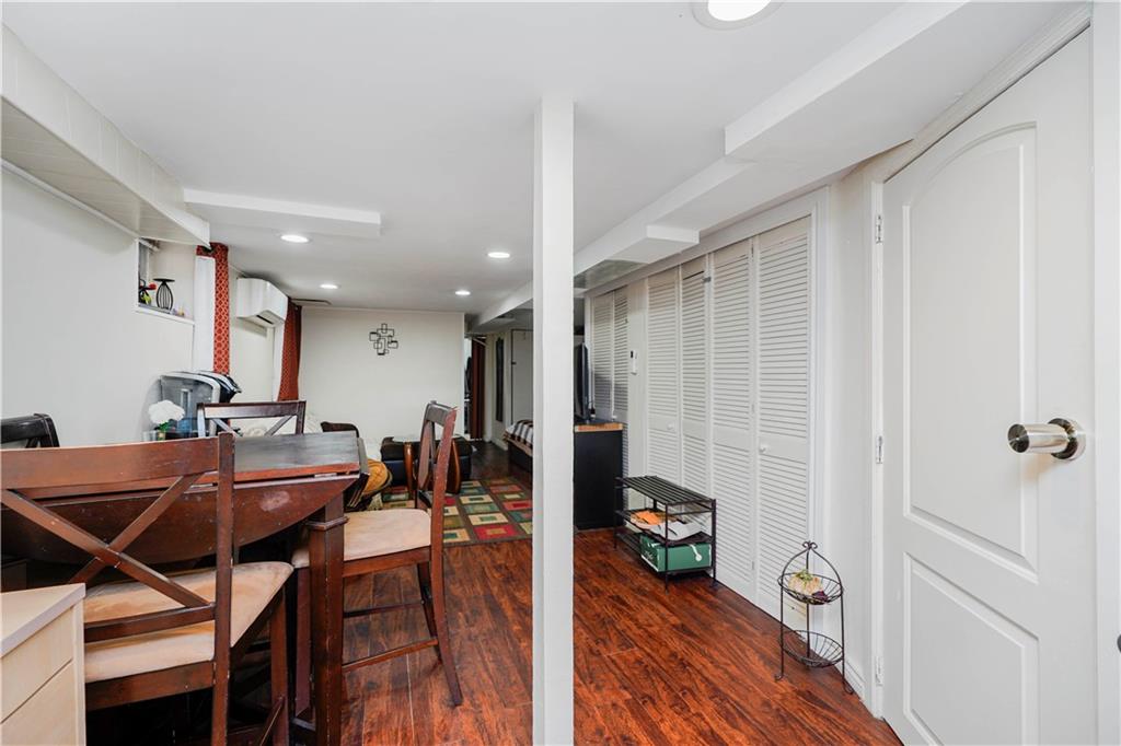 286 Bay 10th Street, Brooklyn, New York image 3