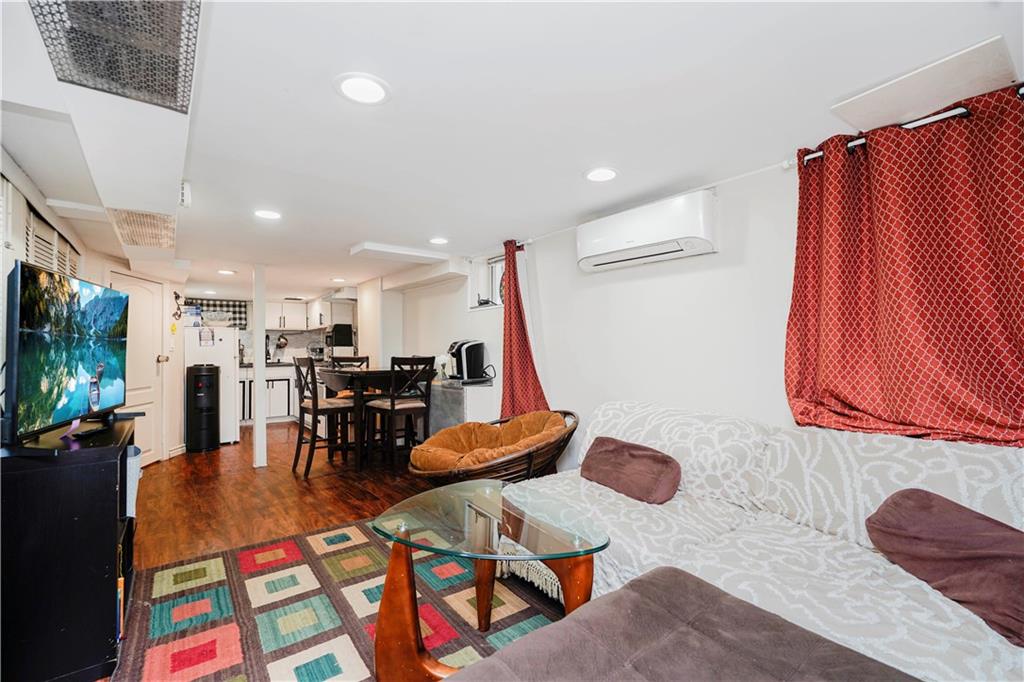 286 Bay 10th Street, Brooklyn, New York image 5