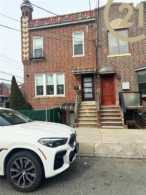 Multifamily For Sale - 3 Parkway Court<br/> Brooklyn, NY 11223