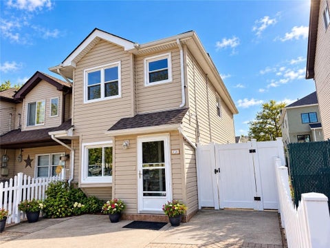 Homes For Sale - 454 Raritan Avenue<br/> Staten  Island, NY 10305