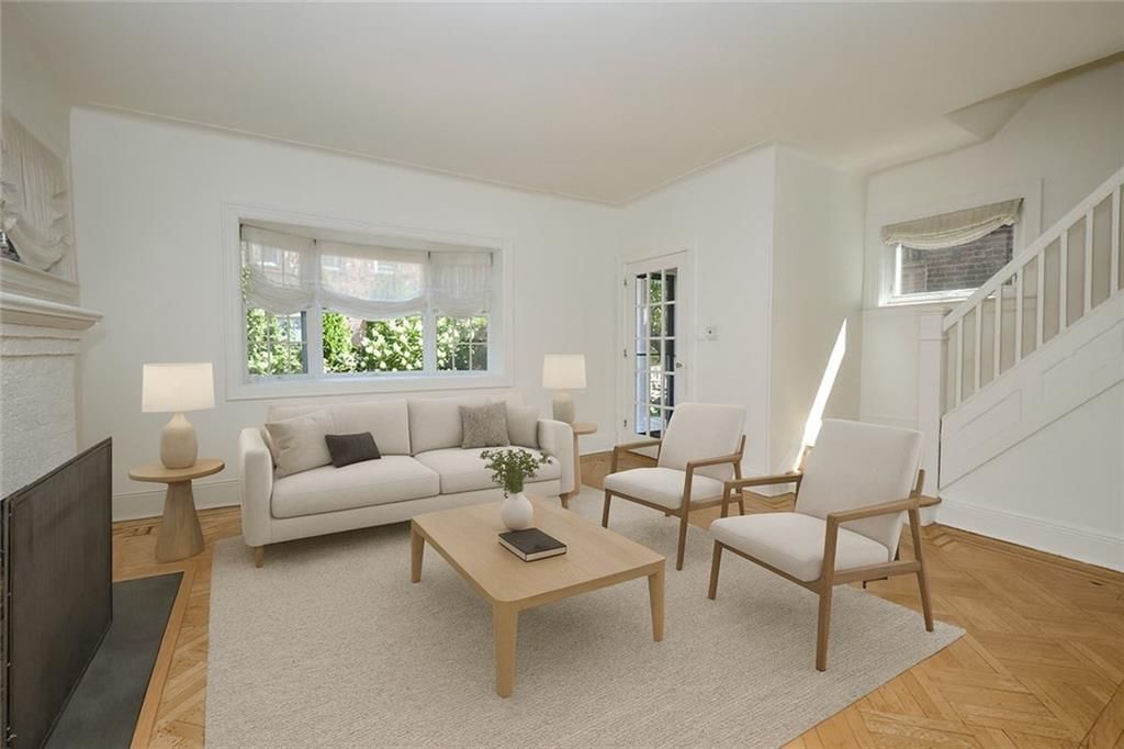 Photo of 16 Colonial Gardens Gdns, Brooklyn, NY 11209 (MLS # 495459)