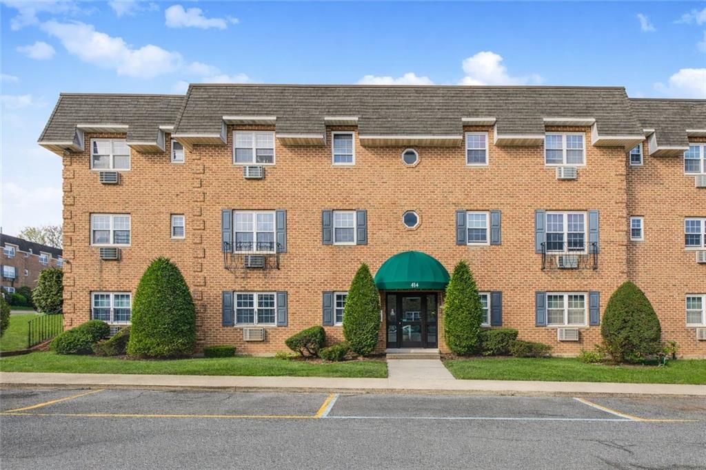 Photo of 414 Maryland Avenue #2A, Staten Island, NY 10305 (MLS # 500708)