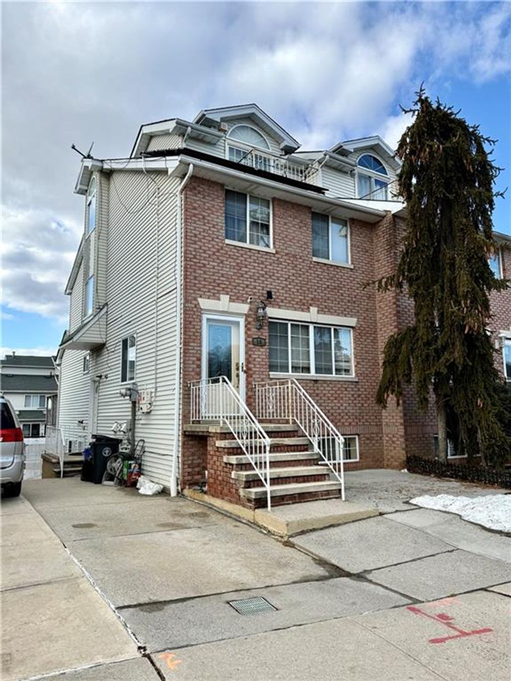 Photo of 16 Shale Street, Staten Island, NY 10314 (MLS # 499158)