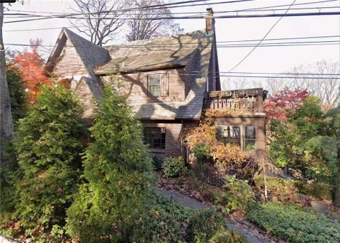 Condo For Sale - 280 Douglas Road<br/> Staten  Island, NY 10304