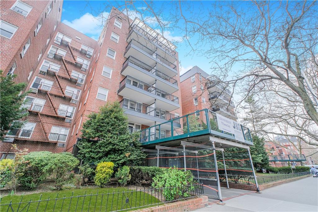 770 Ocean Parkway #2M, Brooklyn, New York image 1