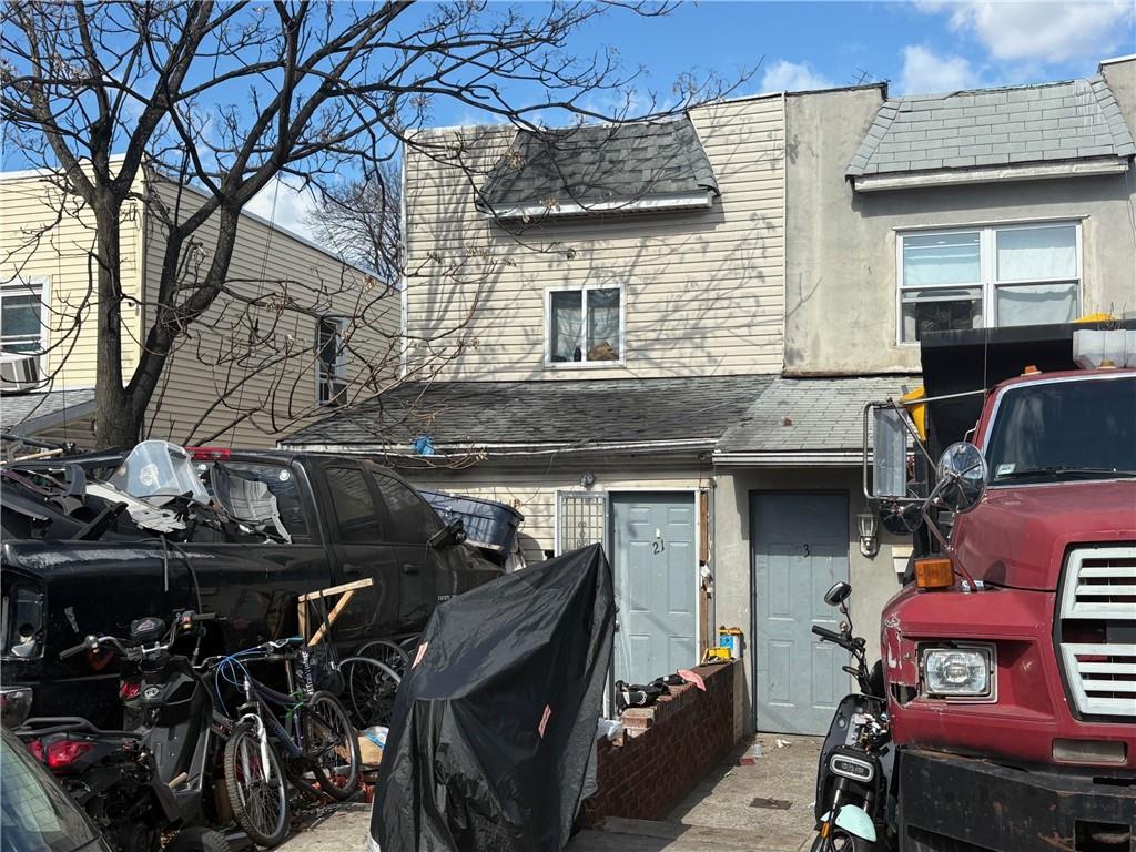 21 Preston Court, Brooklyn, New York image 5