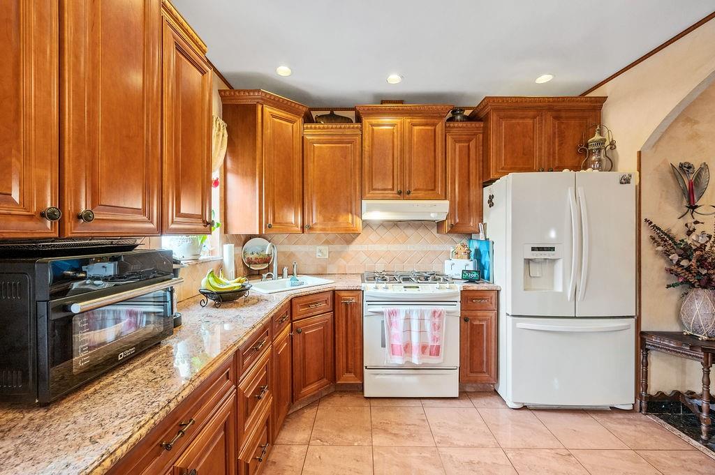 1032 78th Street, Brooklyn, New York image 19