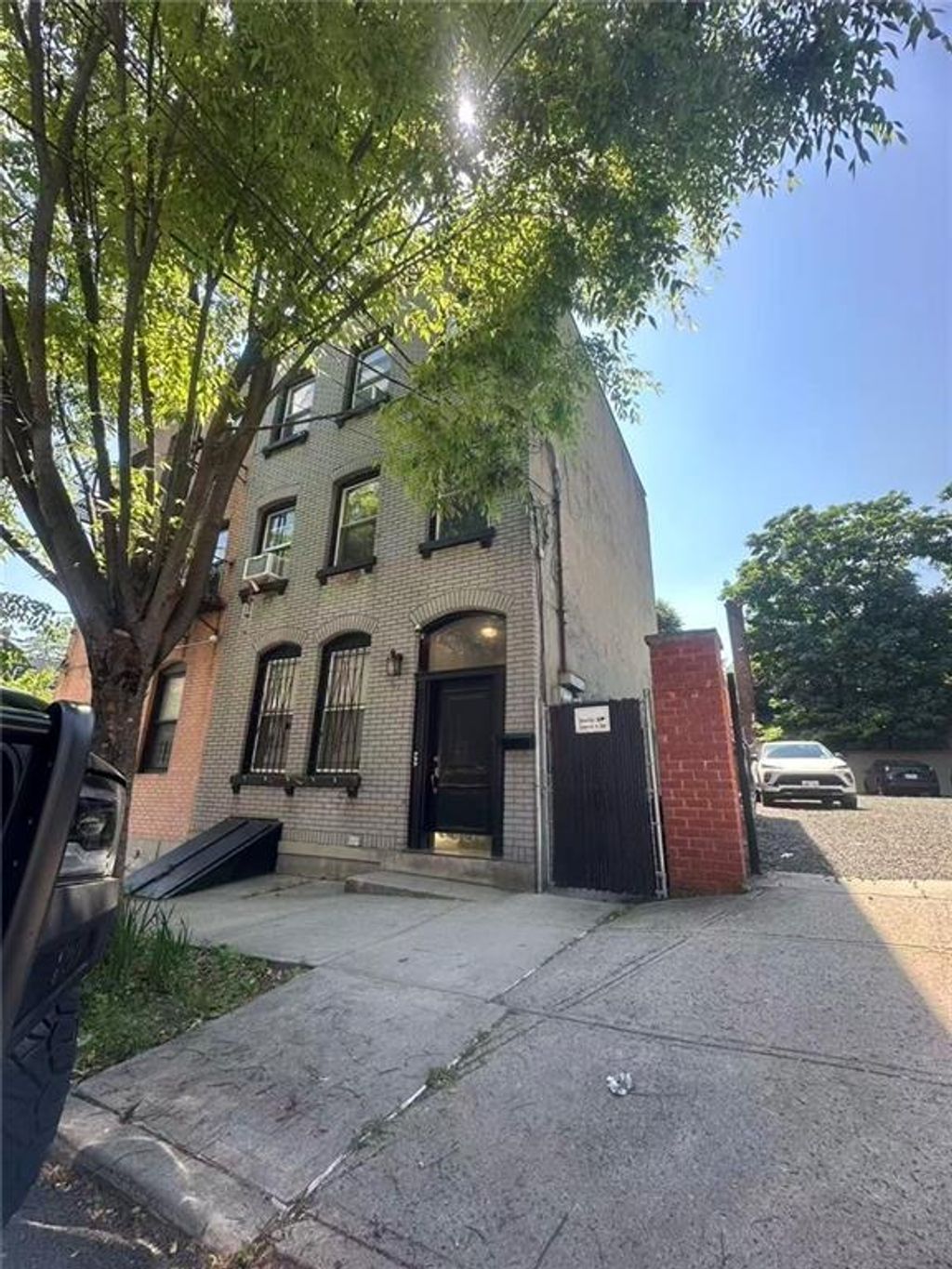 Photo of 74 Montgomery Avenue, Staten Island, NY 10301 (MLS # 501650)