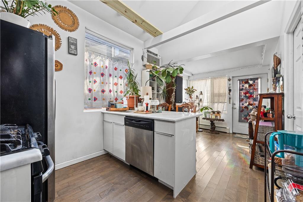 30 Bogardus Street, Brooklyn, New York image 4