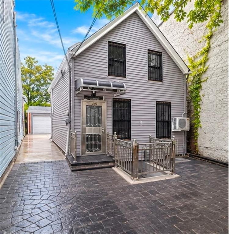 Photo of 207 Bradford Street, Brooklyn, NY 11207 (MLS # 505171)