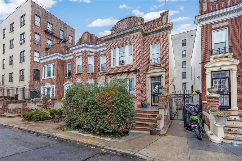10 Martense Court, Brooklyn, New York image 1