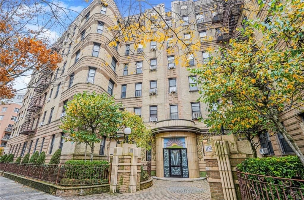 Photo of 1150 Brighton Beach Avenue #5L, Brooklyn, NY 11235 (MLS # 497767)