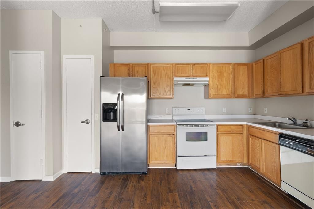 Photo of 260 Beach 81st Street #6V, Brooklyn, NY 11693 (MLS # 496503)