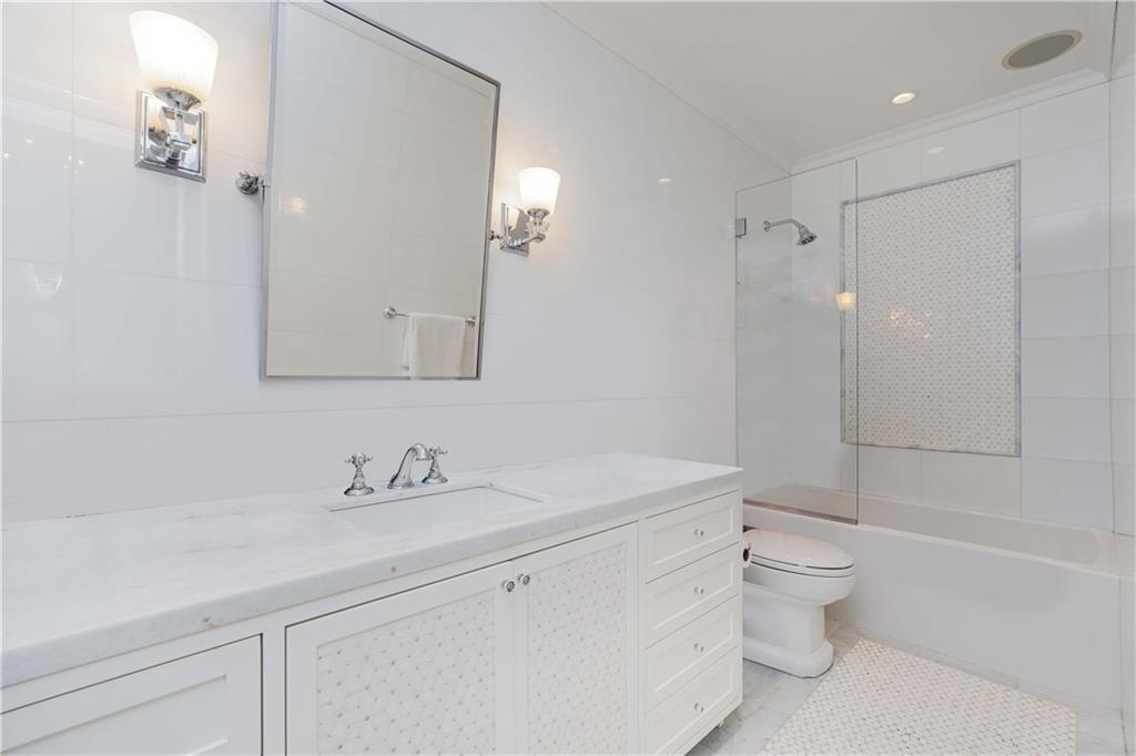 86 Gaylord Drive, Brooklyn, New York image 32