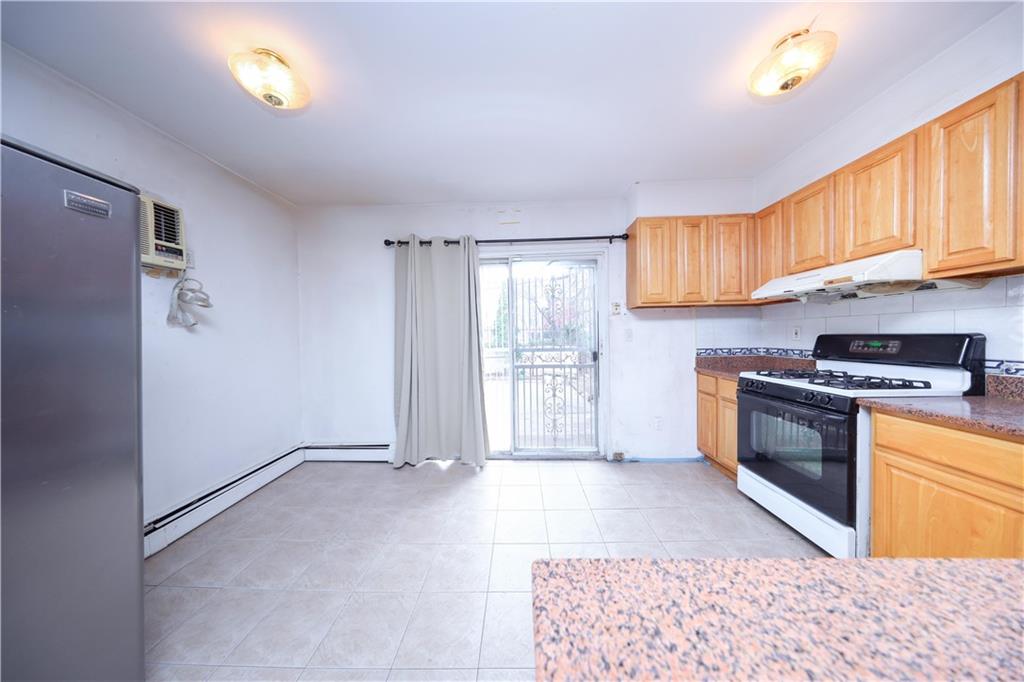 2121 17th Street, Brooklyn, New York image 9