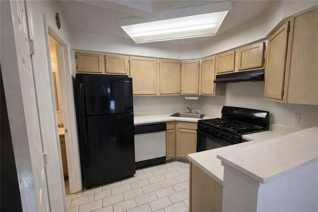 Photo of 667 Ilyssa Way, Staten Island, NY 10312 (MLS # 499768)