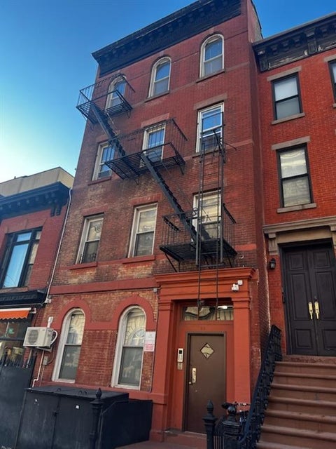Multifamily For Sale - 60 6th Avenue<br/> Brooklyn, NY 11217