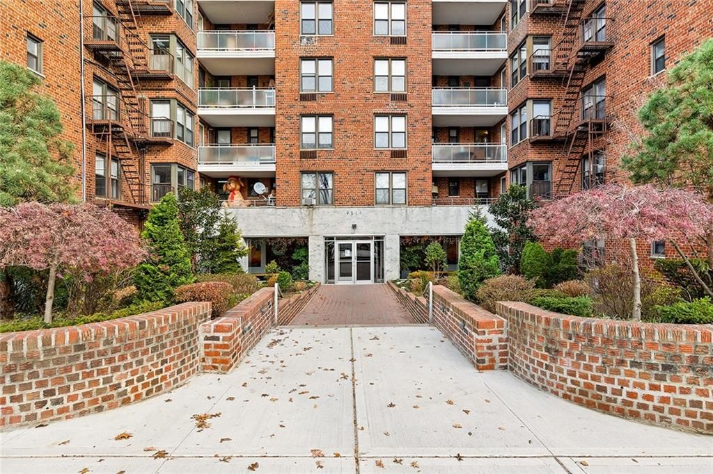 Photo of 9511 Shore Road #205, Brooklyn, NY 11209 (MLS # 497809)