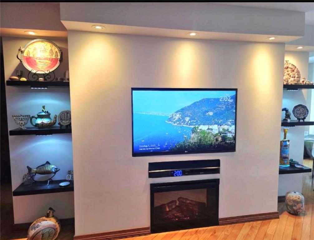 Photo 1 of 24 — 460 Neptune Avenue 13R, Brooklyn, NY 11224