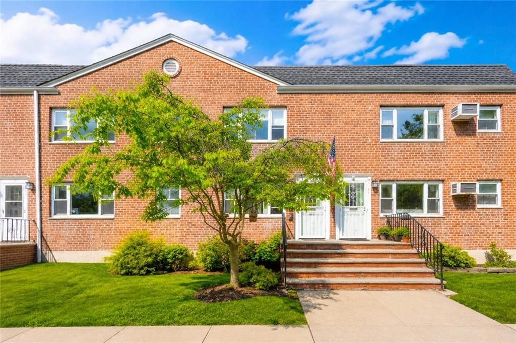 Photo of 365 Bay 8th Street #1B, Brooklyn, NY 11228 (MLS # 501292)