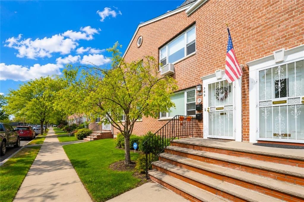 Photo of 365 Bay 8th Street #1B, Brooklyn, NY 11228 (MLS # 501292)
