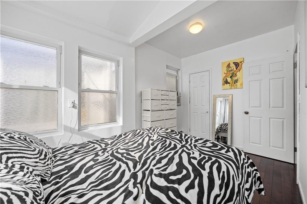 29 Bogardus Street, Brooklyn, New York image 6