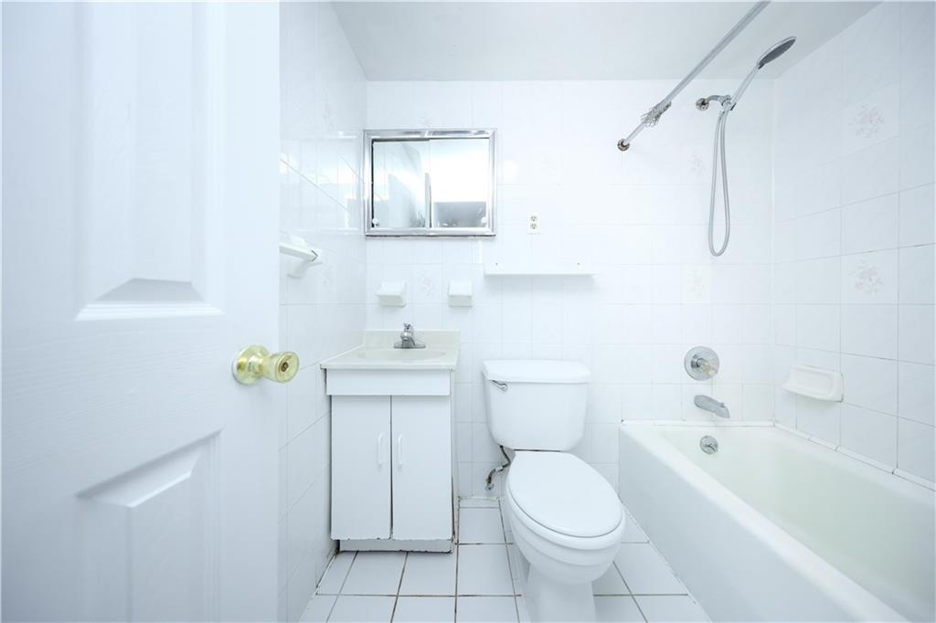 2459 Bath Avenue, Brooklyn, New York image 17