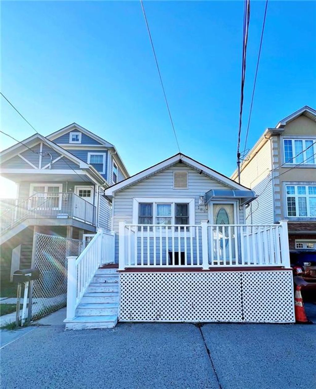 Photo of 189 Kiswick Street, Staten Island, NY 10306 (MLS # 496968)