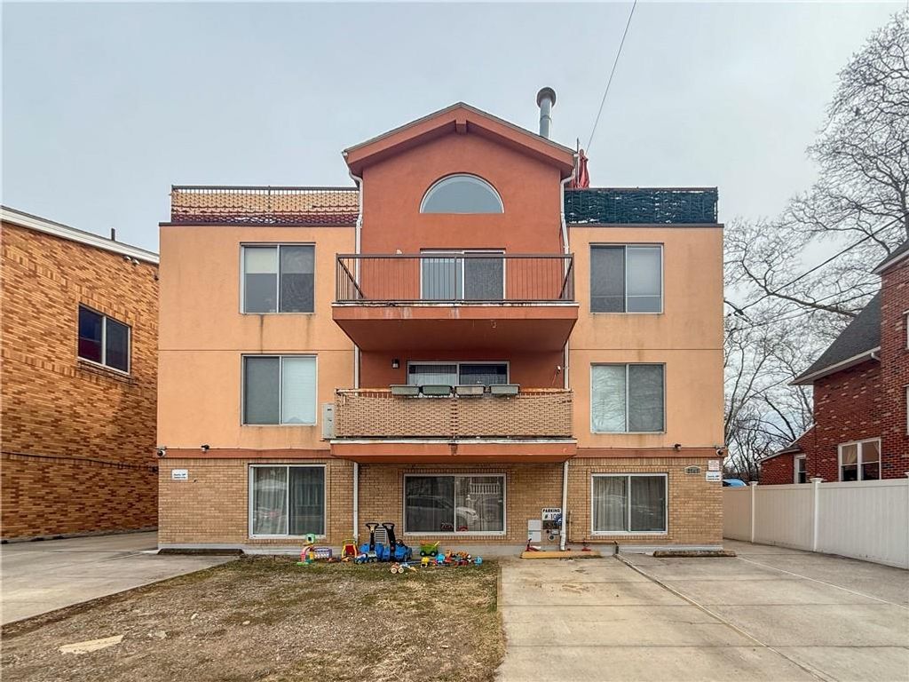 Photo of 2747 26th Street #101, Brooklyn, NY 11235 (MLS # 499732)