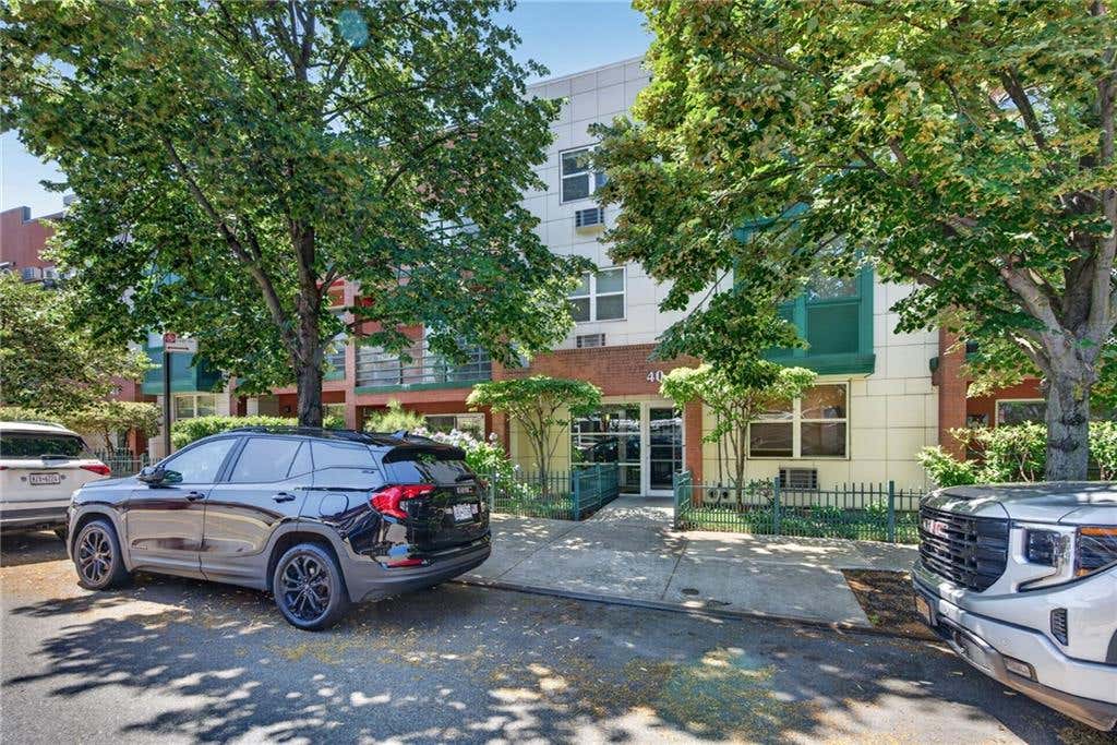 Photo of 40 Bay Ridge Avenue #3C, Brooklyn, NY 11220 (MLS # 502578)