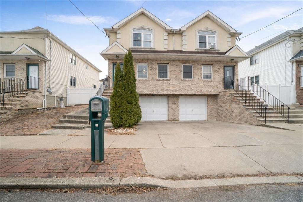 Photo of 48 Hinton Street, Staten Island, NY 10312 (MLS # 498710)