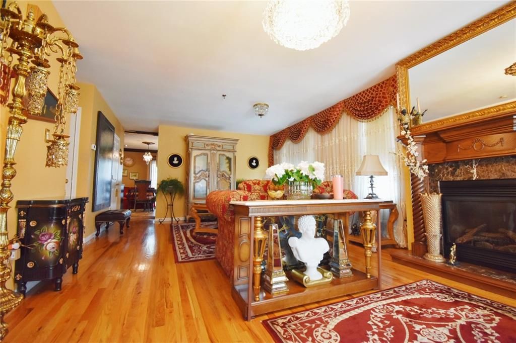 Photo of 64 Van Name Avenue, Staten Island, NY 10303 (MLS # 498584)