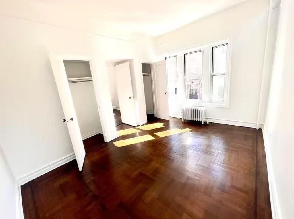 Photo of 209 Hawthorne Street, Brooklyn, NY 11225 (MLS # 496585)