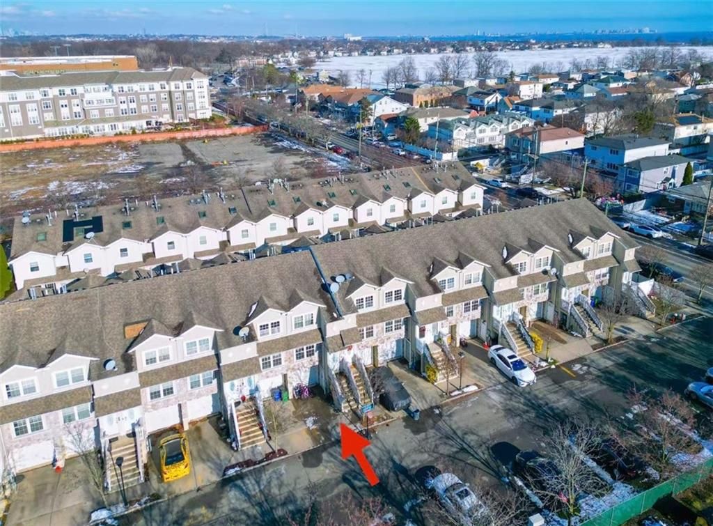 Photo of 220 Dartmouth Loop, Richmond, NY 10306 (MLS # 498120)