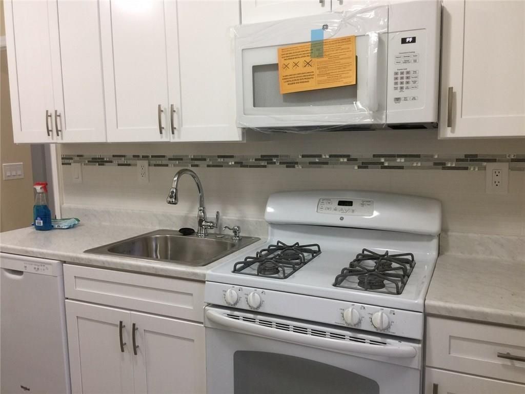 Photo of 2010 9th Street, Brooklyn, NY 11223 (MLS # 488297)