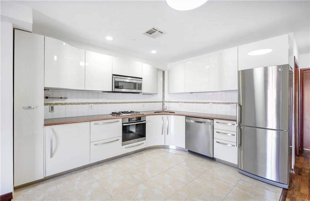 1812 Quentin Road #6B, Brooklyn, New York image 2