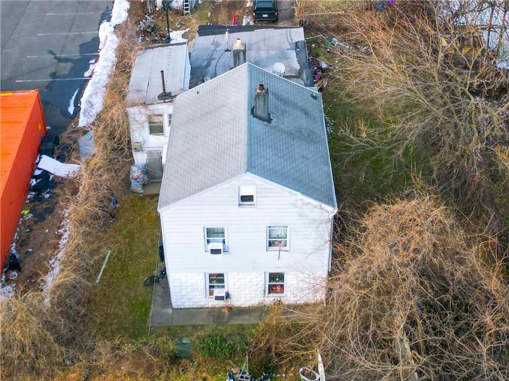 Photo of 132 Saint Marys Avenue, Staten Island, NY 10305 (MLS # 498366)