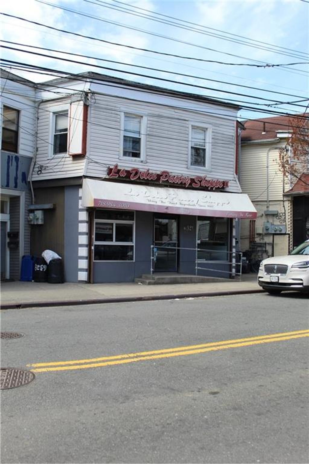 Photo of 6321 Amboy Road, Staten Island, NY 10309 (MLS # 500102)