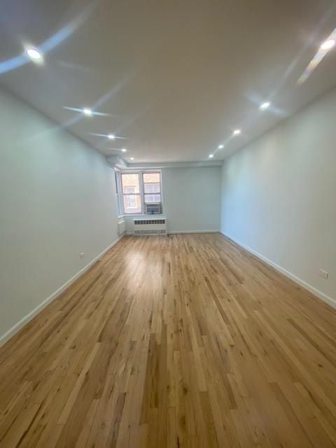 Homes For Sale - 2727 Ocean Parkway #C19<br/> Brooklyn, NY 11235