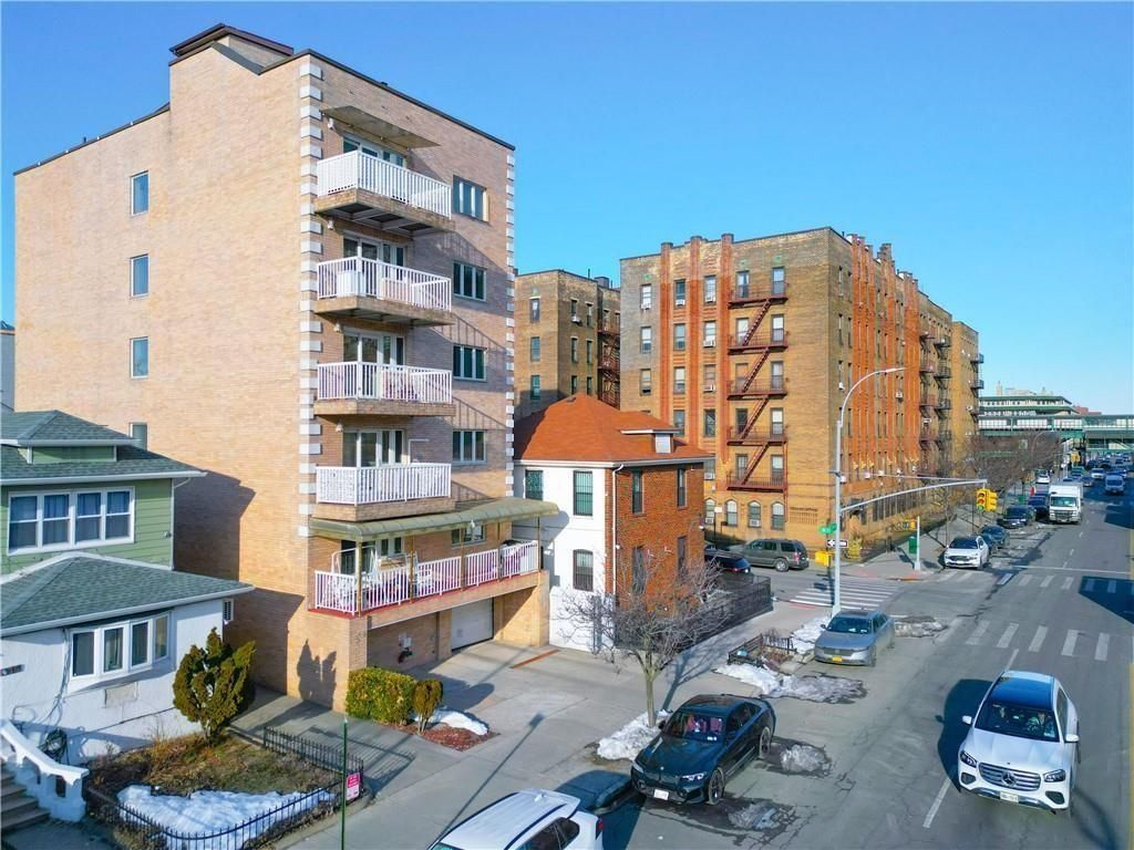 Photo of 339 Avenue P #2A, Brooklyn, NY 11204 (MLS # 501562)