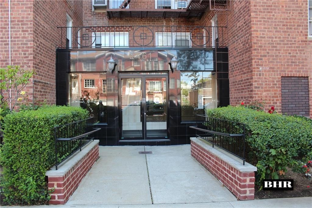 Photo of 2461 29th Street #5G, Brooklyn, NY 11235 (MLS # 498322)