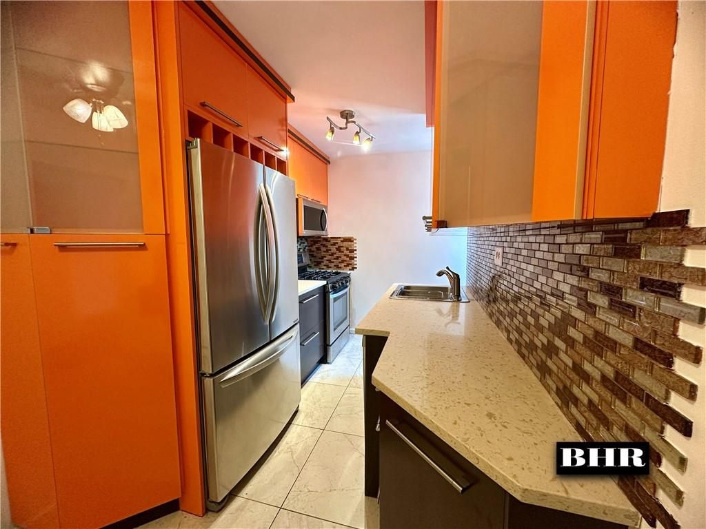 Photo of 2461 29th Street #5G, Brooklyn, NY 11235 (MLS # 498322)