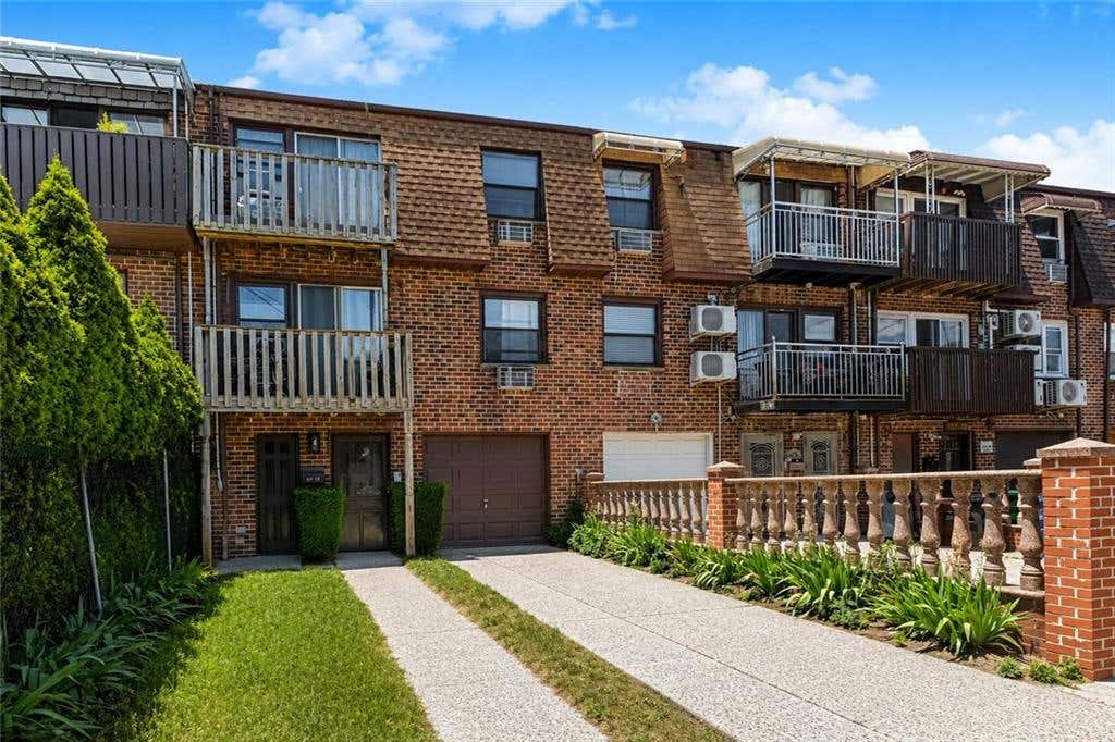 Photo of 137-16 88th Street, Queens, NY 11417 (MLS # 502298)