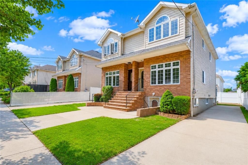 Photo of 81 Gary Street, Staten Island, NY 10312 (MLS # 503291)