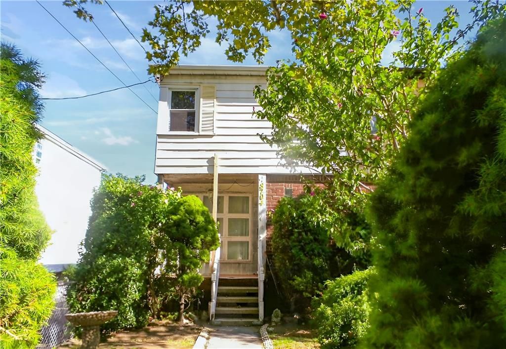 Photo of 8704 Avenue M, Brooklyn, NY 11236 (MLS # 495389)