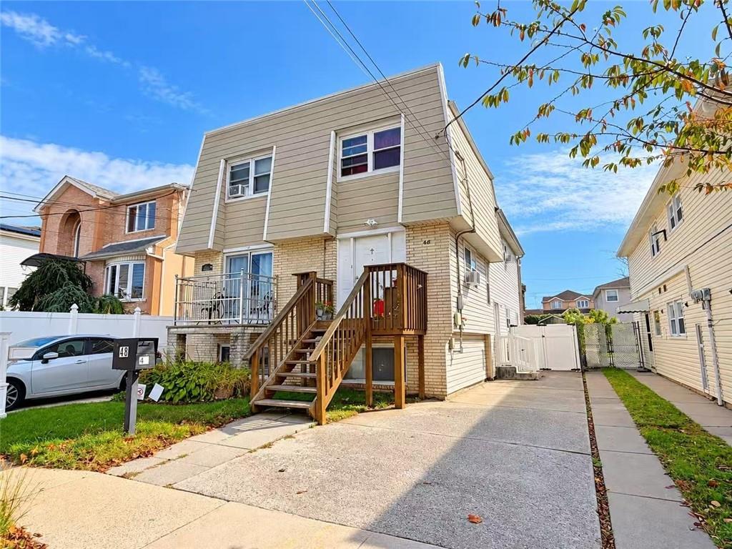 Photo of 48 Cameron Avenue, Staten Island, NY 10305 (MLS # 505463)