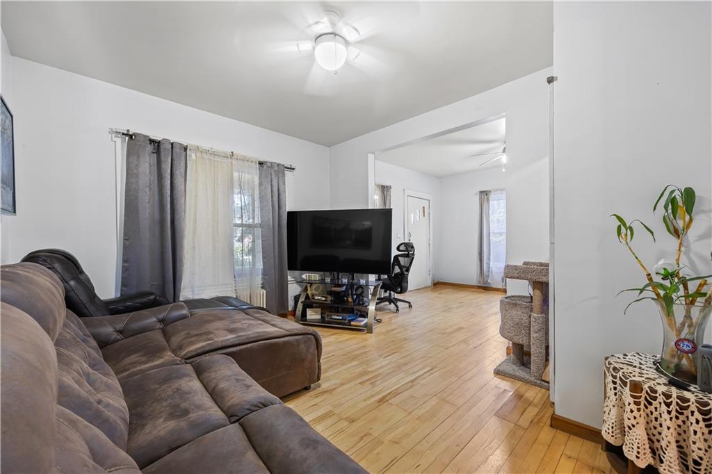 701 127th St, Queens, New York image 8