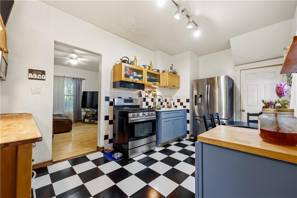 701 127th St, Queens, New York image 12