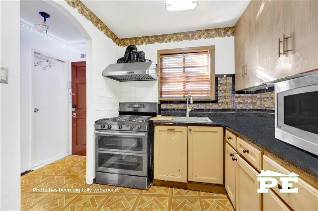 179 Amboy Street, Brooklyn, New York image 3